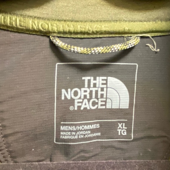 THE NORTH FACE MENS JACKET…… - Picture 2 of 5